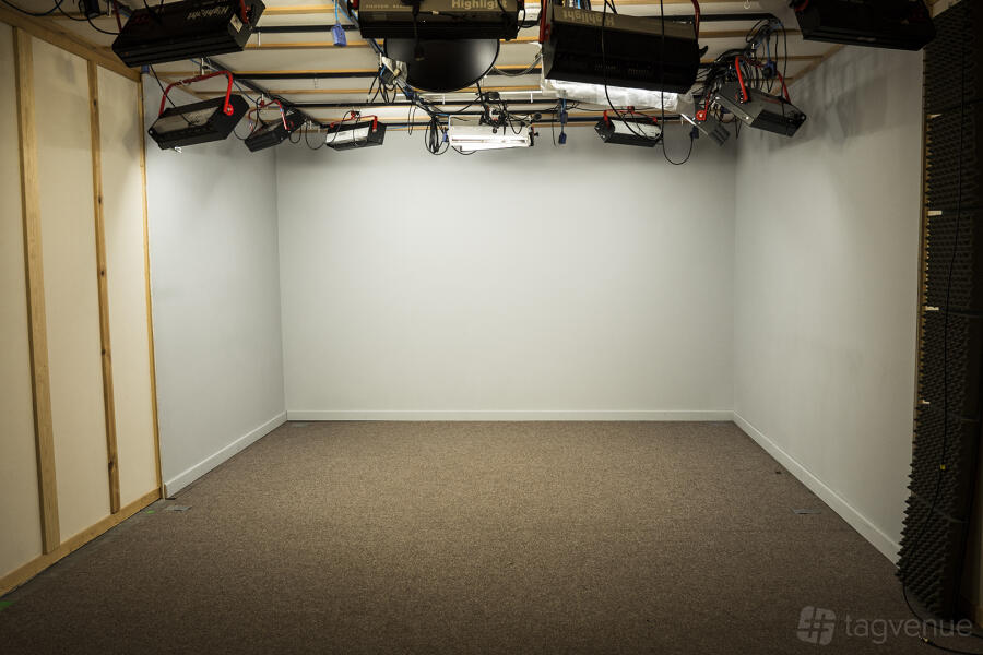 Hush - The Soundproof Studio Hush - The Soundproof Studio