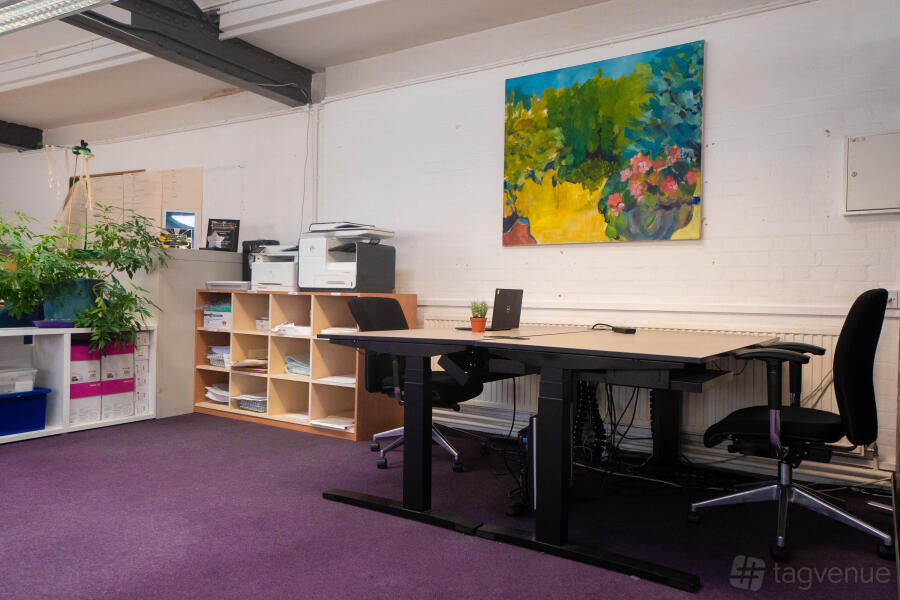 Hot Desks at