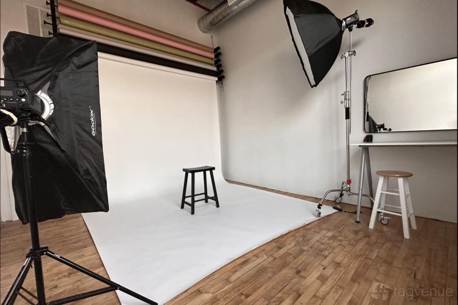 BEST OFFER: Backdrops studio at MikSpace - Johnson Ave