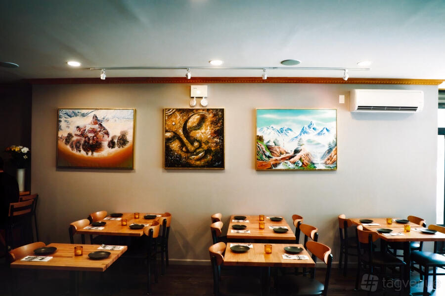 Entire Restaurant Entire Restaurant