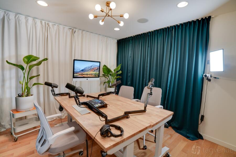 Video & Podcast Studio at