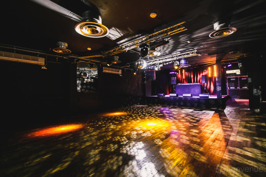 Club / Live Room Club / Live Room