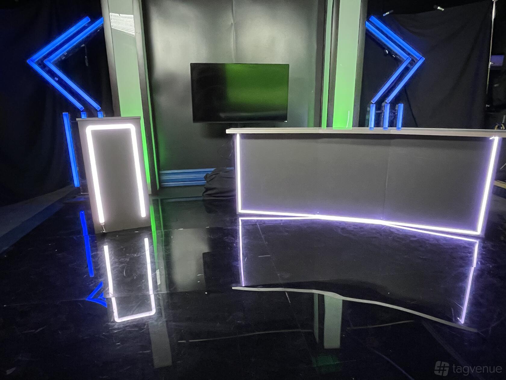 Set Show Location Game Show Set - Super Creative - Event Venue Rental - Tagvenue.com