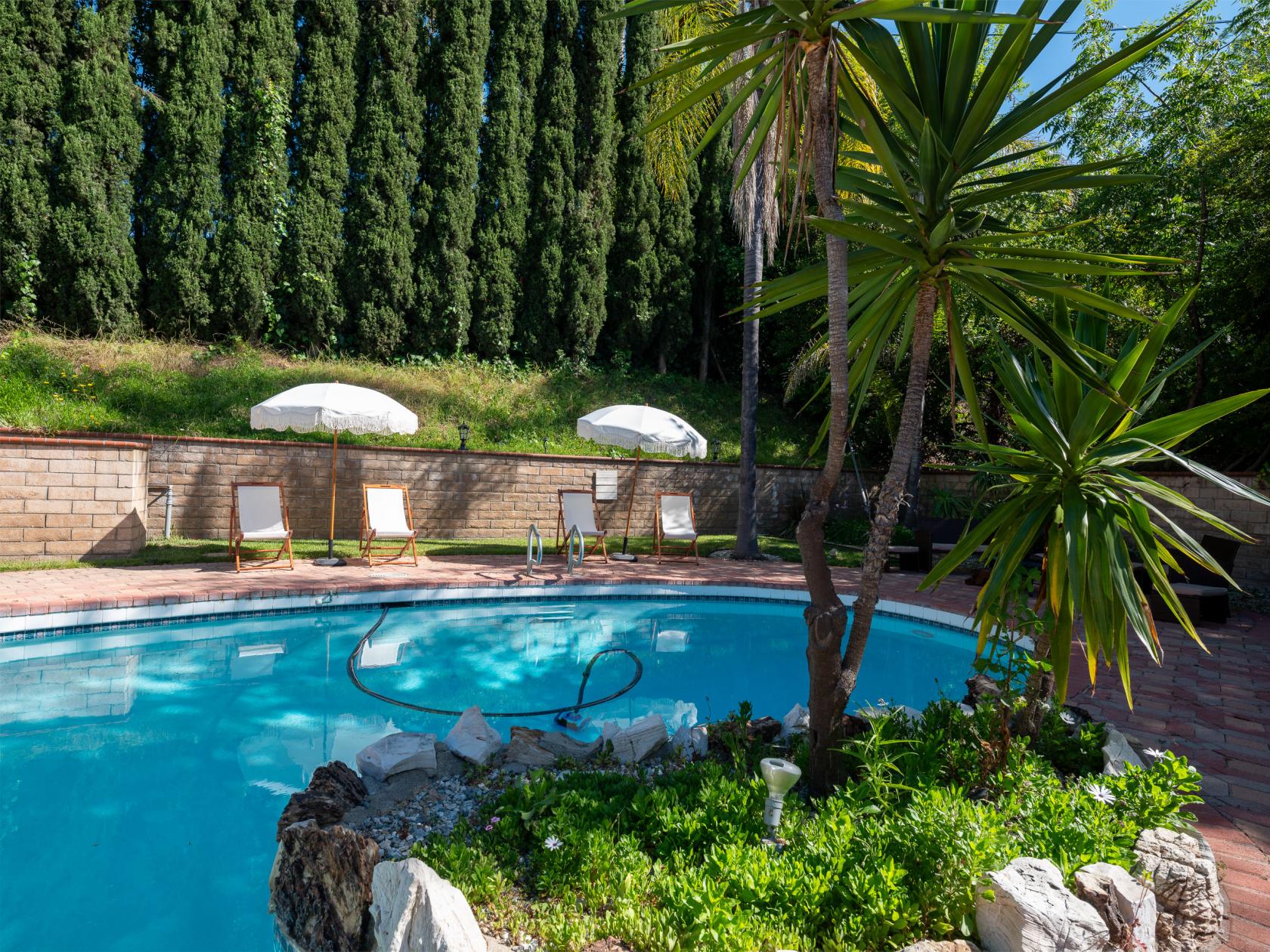 Greek-inspired House with Backyard and Pool - Wedding & Event Venue ...
