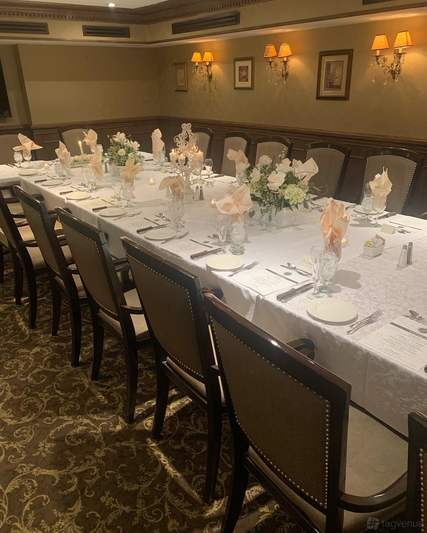 Function Rent Eating Table Function Room - Peter's Fine Dining - Event Venue Rental - Tagvenue.com