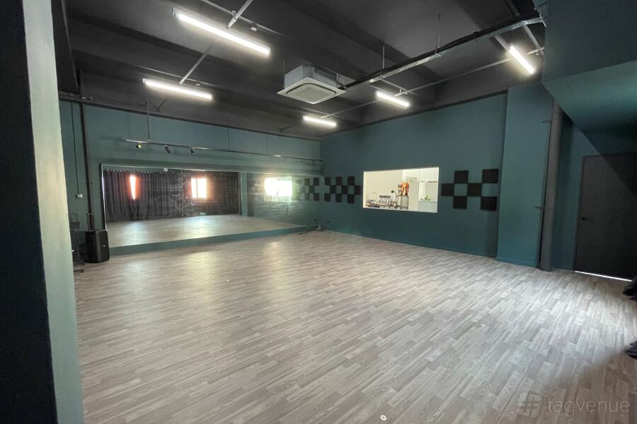 SMOL Studio at Macpherson SMOL Studio at Macpherson