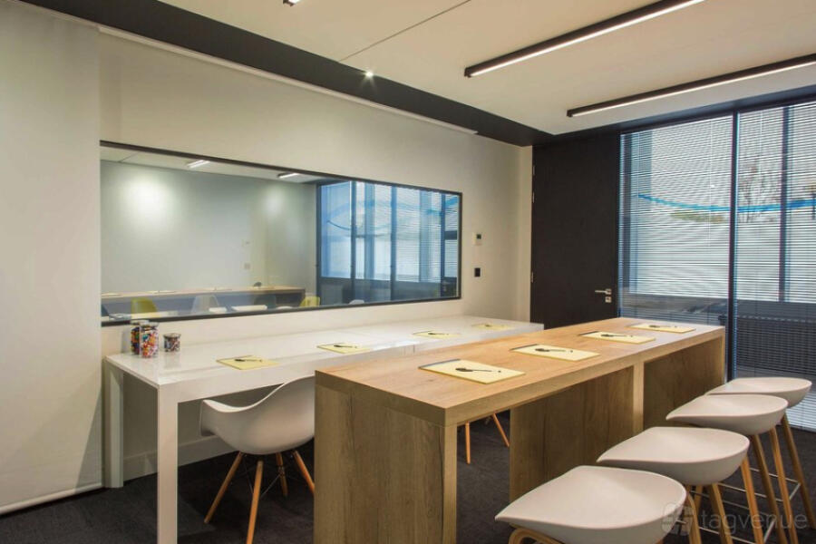 Client Room (Viewing Room) Client Room (Viewing Room)