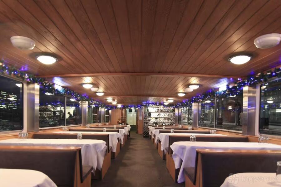 Christmas on the Thames Christmas on the Thames