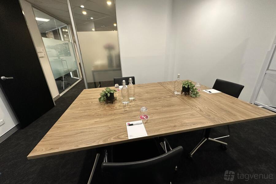 Meeting Room Meeting Room