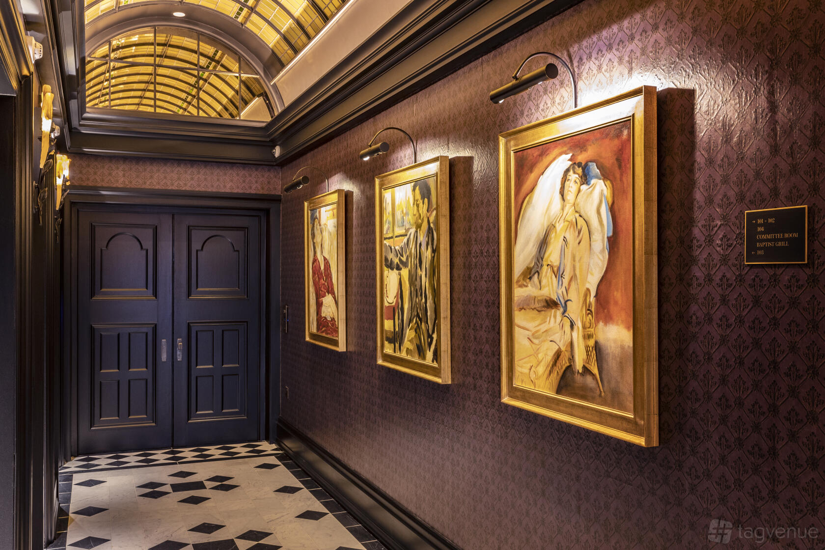 The Library Room - L'oscar London - Event Venue Hire - Tagvenue.com