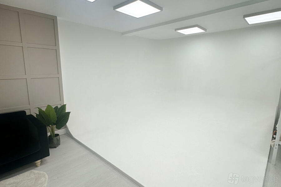 Entire Studio Entire Studio