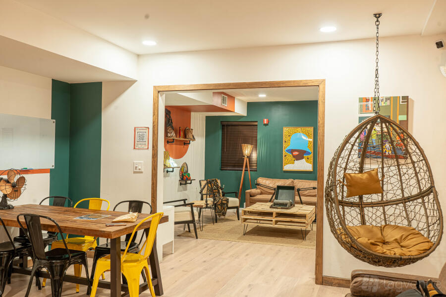 Entire Cafe Entire Cafe
