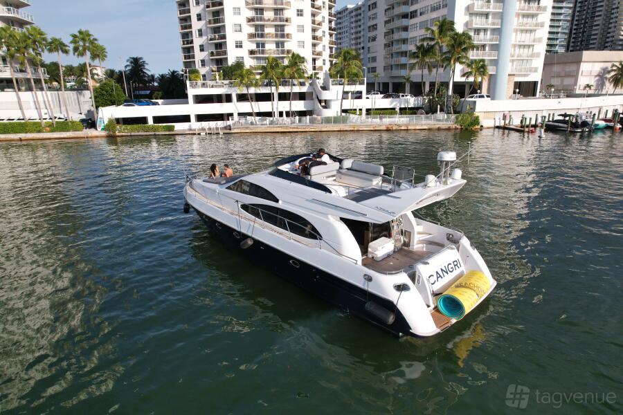 65-Foot Party Yacht 65-Foot Party Yacht
