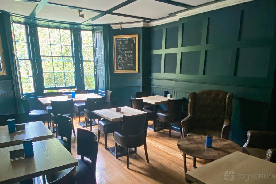 Back Room at Goose73