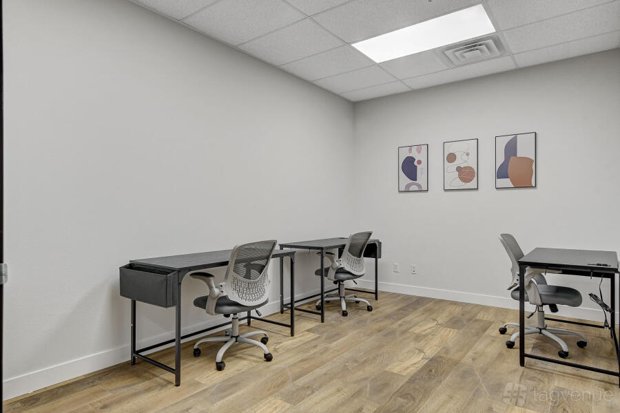 Day Office B at Incubase Workspace