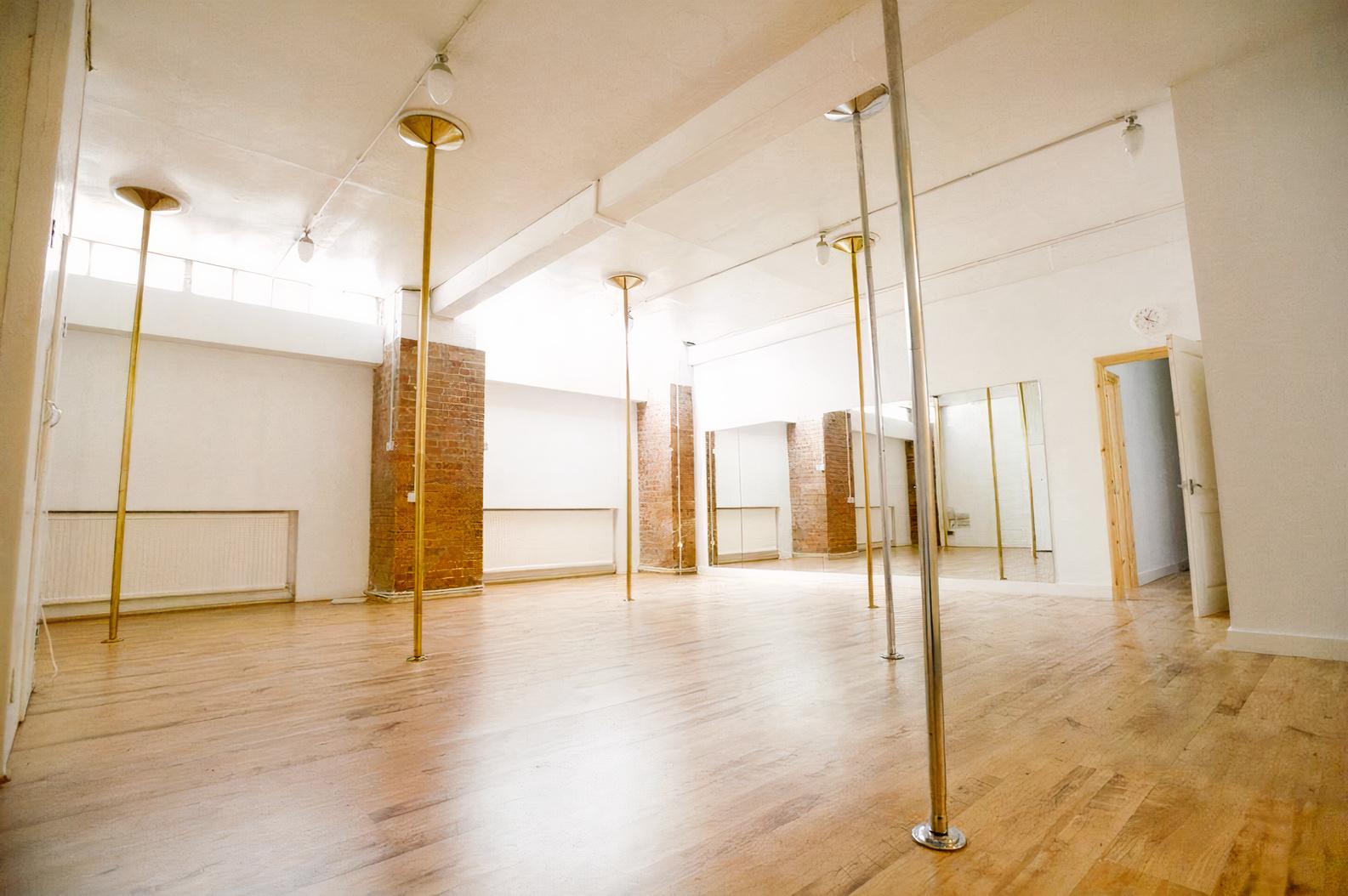 Dance Studio Session LDA Studio 2 - London Dance Academy - Event Venue Hire - Tagvenue.com