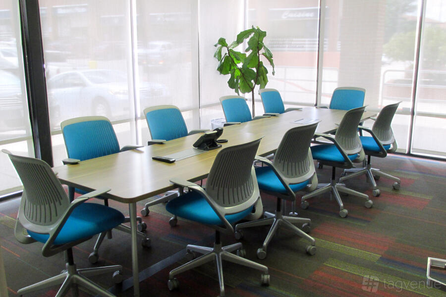 Large Conference Room Large Conference Room