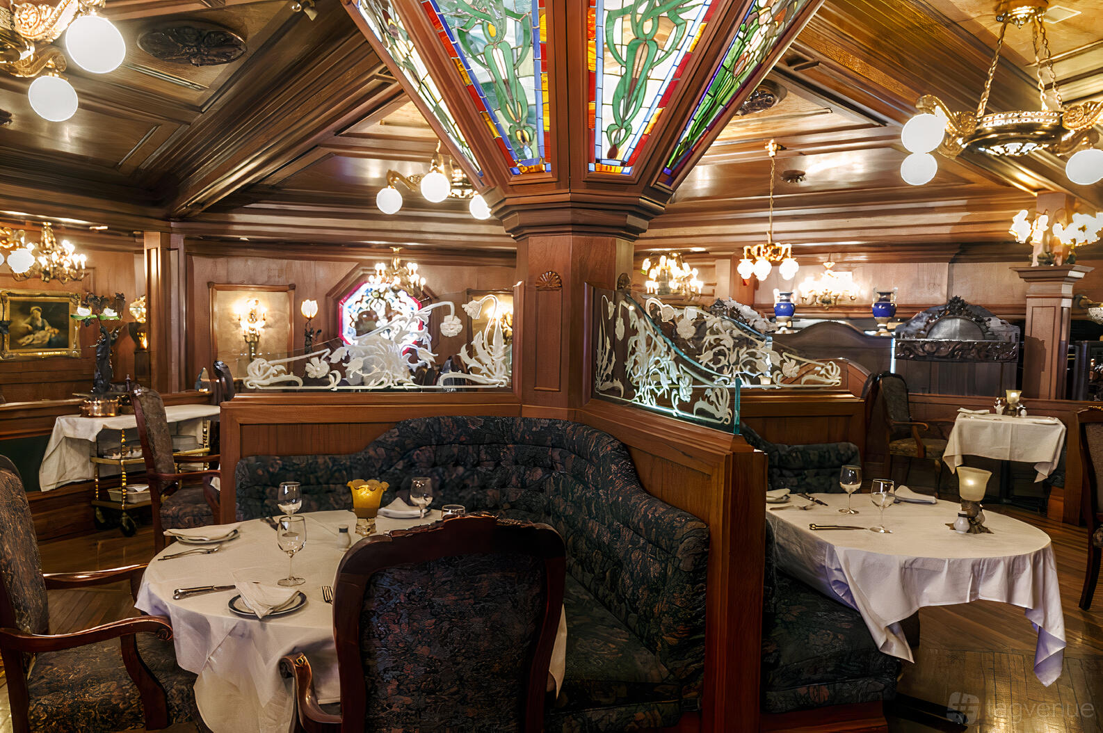 Octagon restaurant
