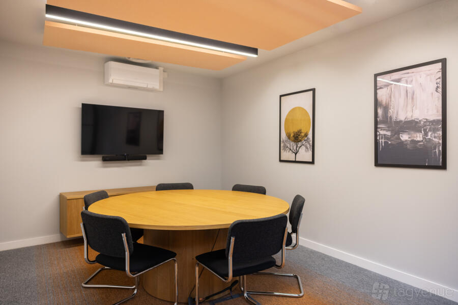 Meeting Room E at