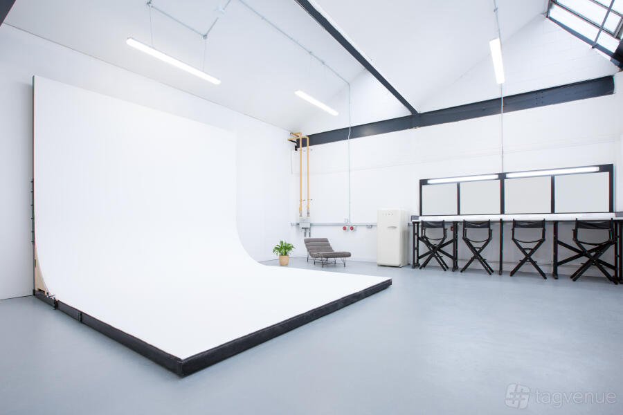 Myrtle Studios - Bright Studio Space With Mobile Cove at