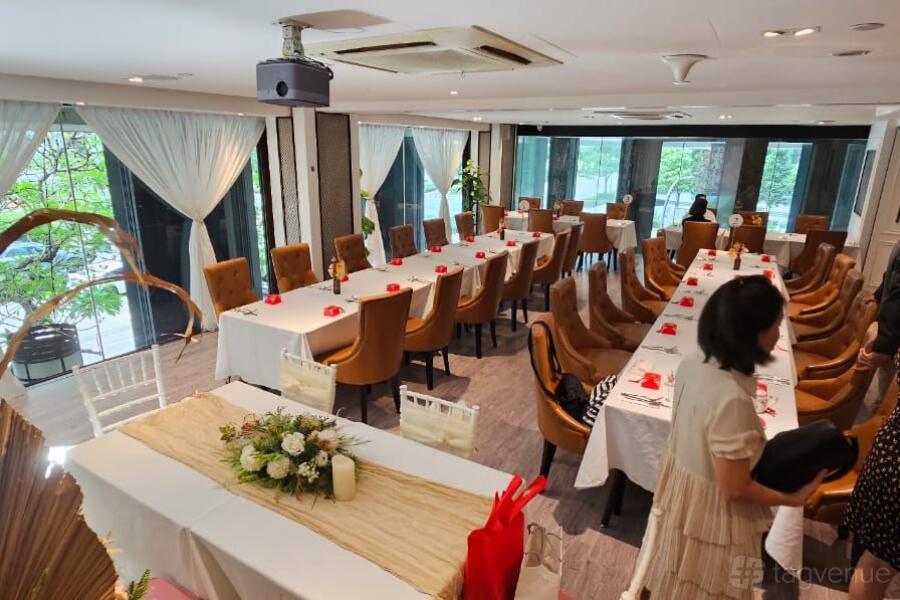 Function Rent Eating Table Raffles Place Function Room - Raffles Place Event Venue - Event Venue ...