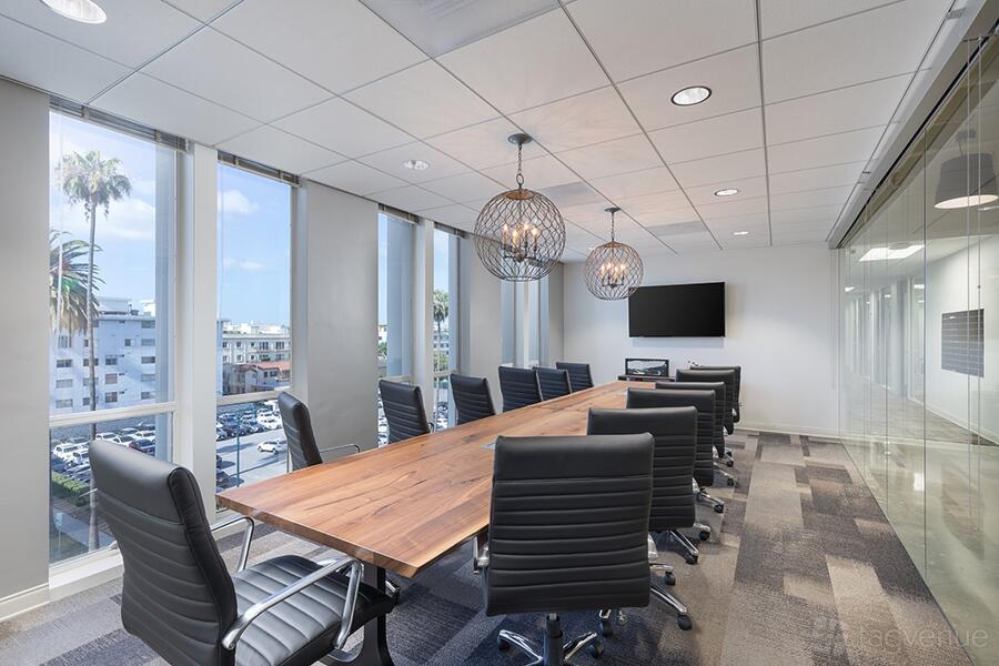 Large Conference Room Large Conference Room
