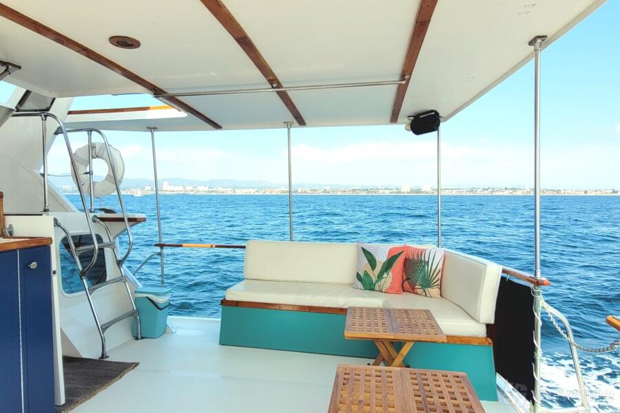 50 ft Yacht at Calico Yacht Charter