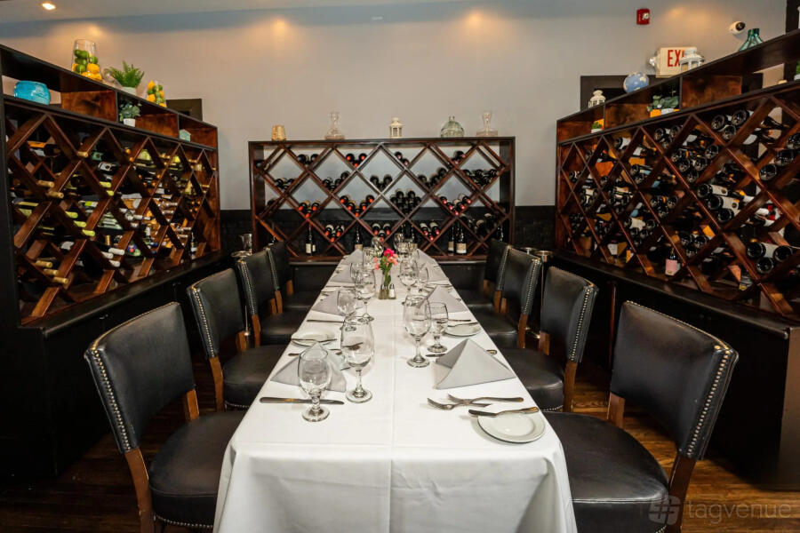 Restaurants with private dining rooms discount