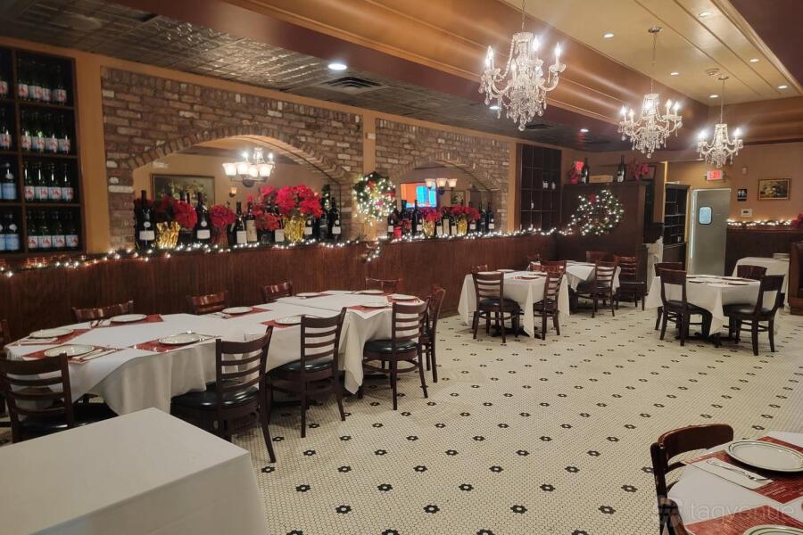Main Dining Area at Blue Moon Pizzeria