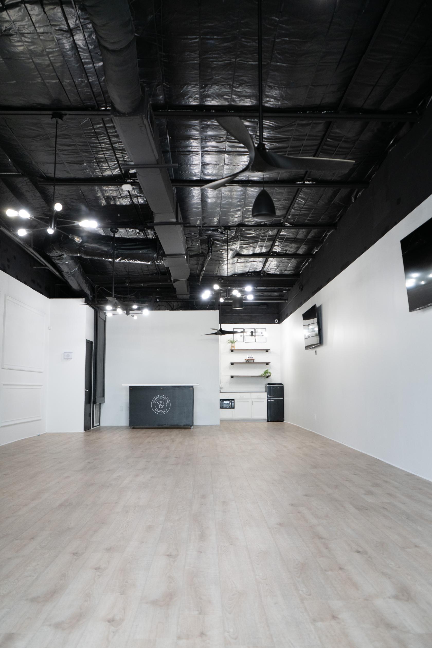 Event Space Reston Event Space - Trading Spaces HTX - Event Venue Rental - Tagvenue.com