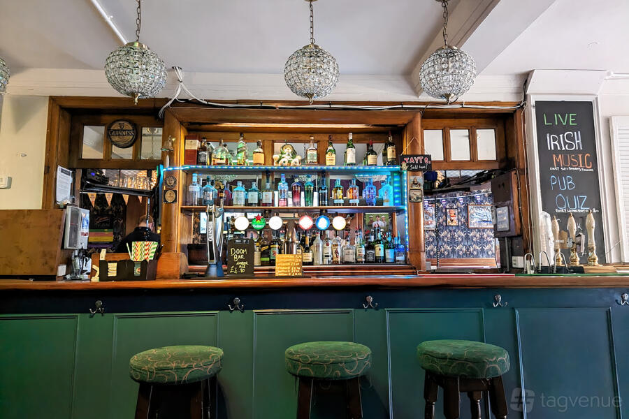 Irish pub (hire half the pub) Irish pub (hire half the pub)