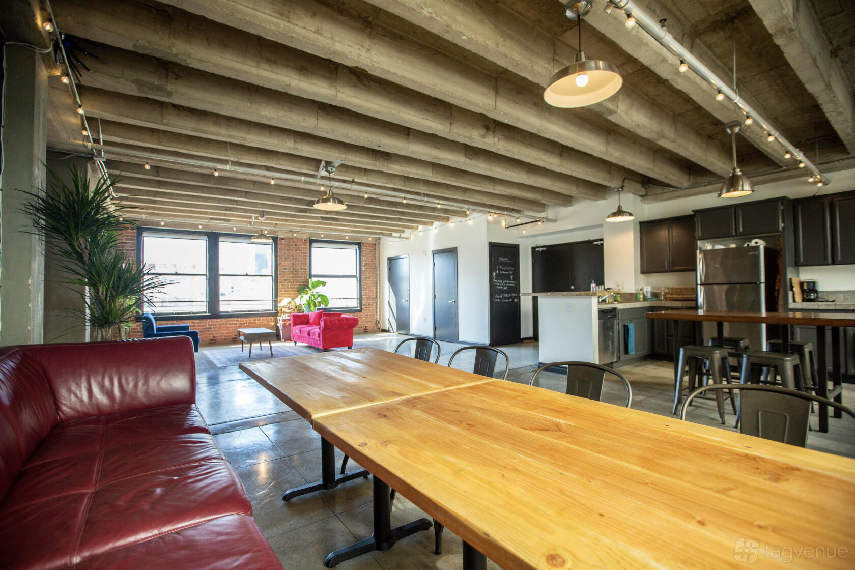 DTLA Loft with Skyline View - The Skyline Library Loft - Event Venue ...