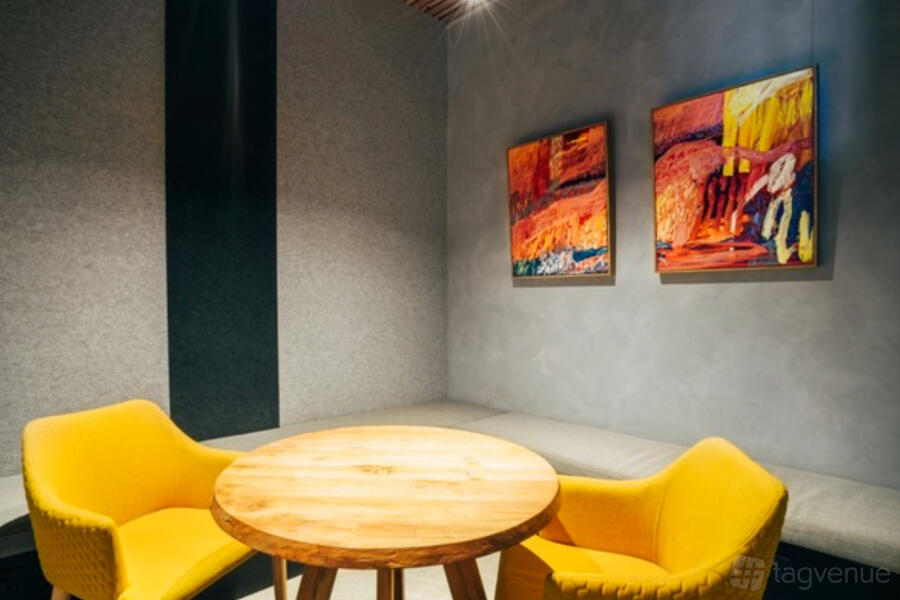 Coledale 4 pax meeting room Coledale 4 pax meeting room