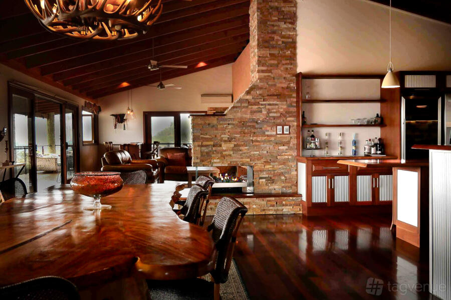 Luxurious Retreat Luxurious Retreat