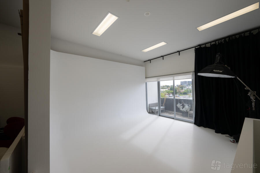 Entire Studio Entire Studio