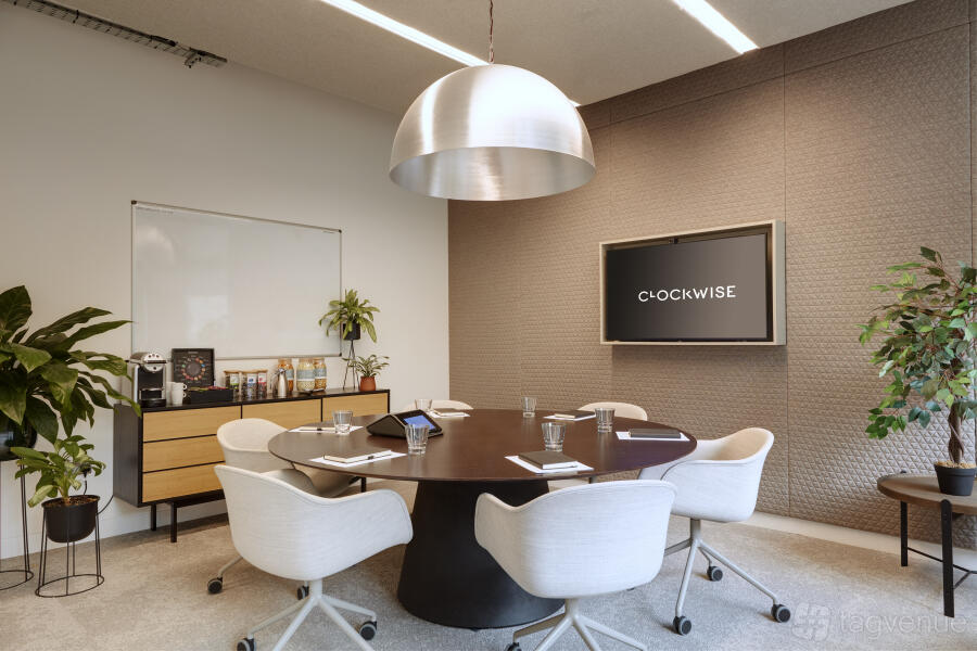 Meeting Room 0:01 Meeting Room 0:01