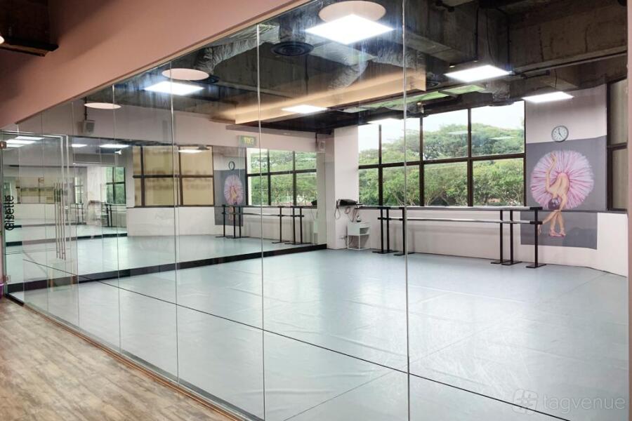 Dance Studio Dance Studio