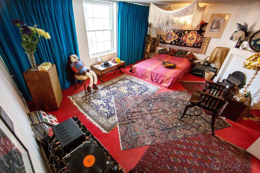 Hendrix Flat Hendrix Flat