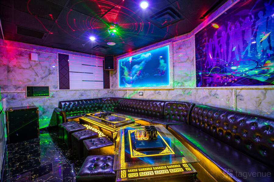 Room 7, 15, or 16 - Large room at
