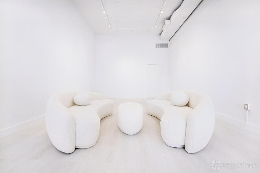 Main Gallery Main Gallery