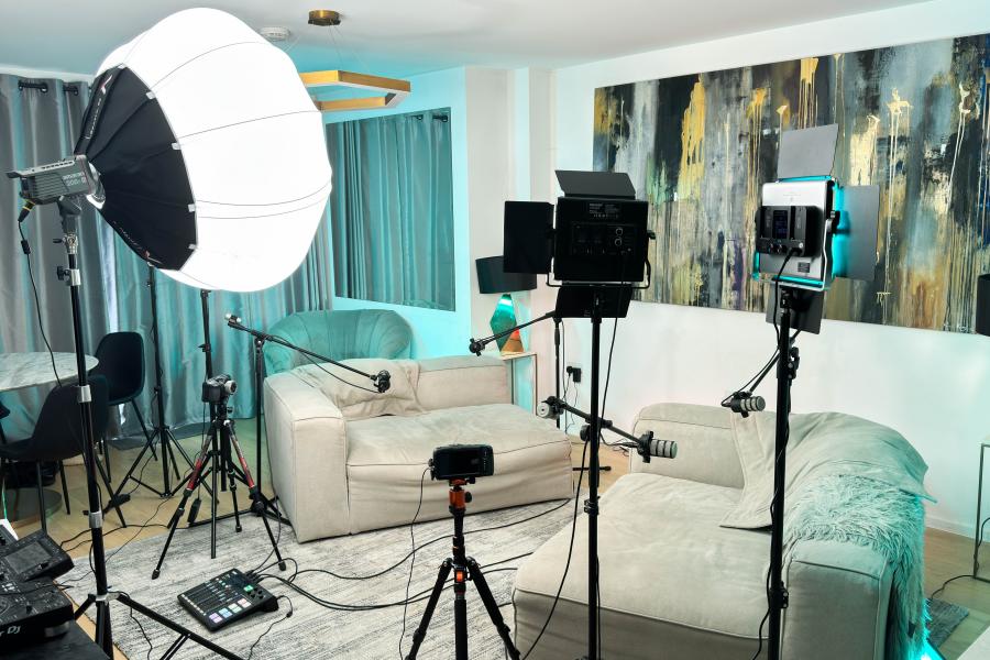 Entire Studio Entire Studio