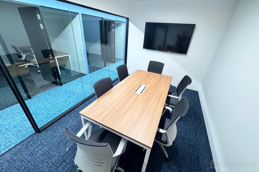 6 Pax Conference Room 6 Pax Conference Room
