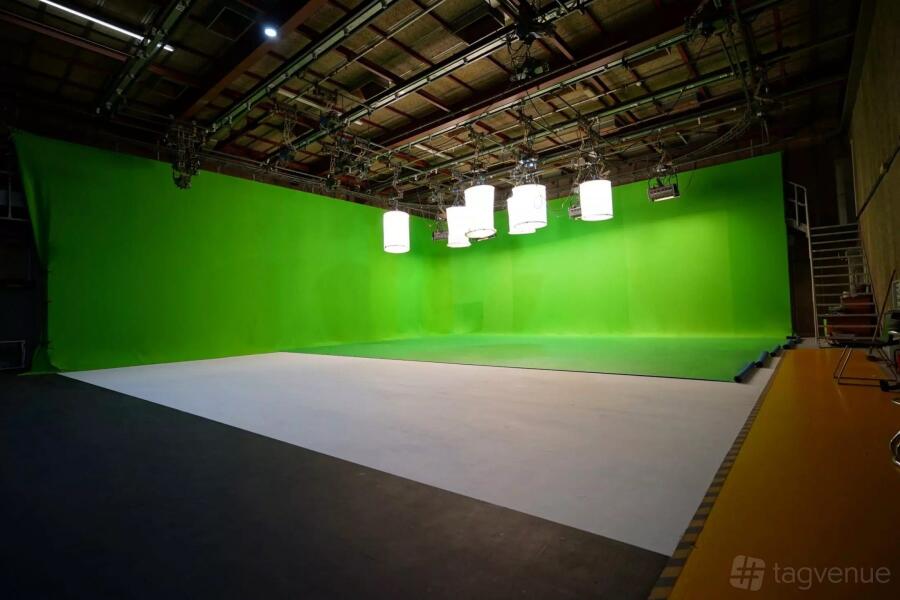Main Sound Stage Main Sound Stage
