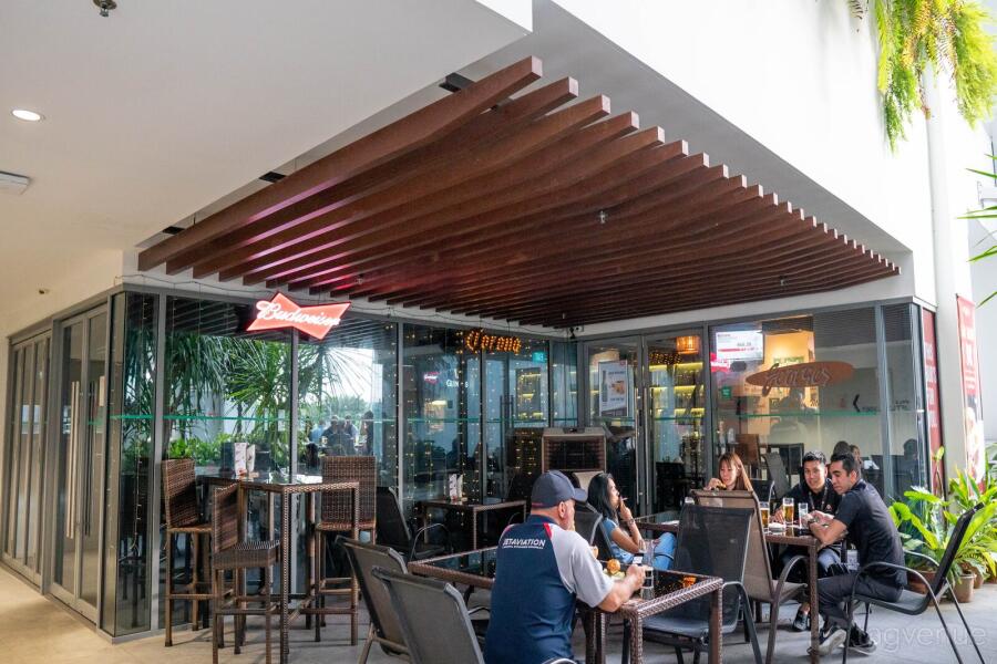Georges Hideout @ Seletar Georges Hideout @ Seletar