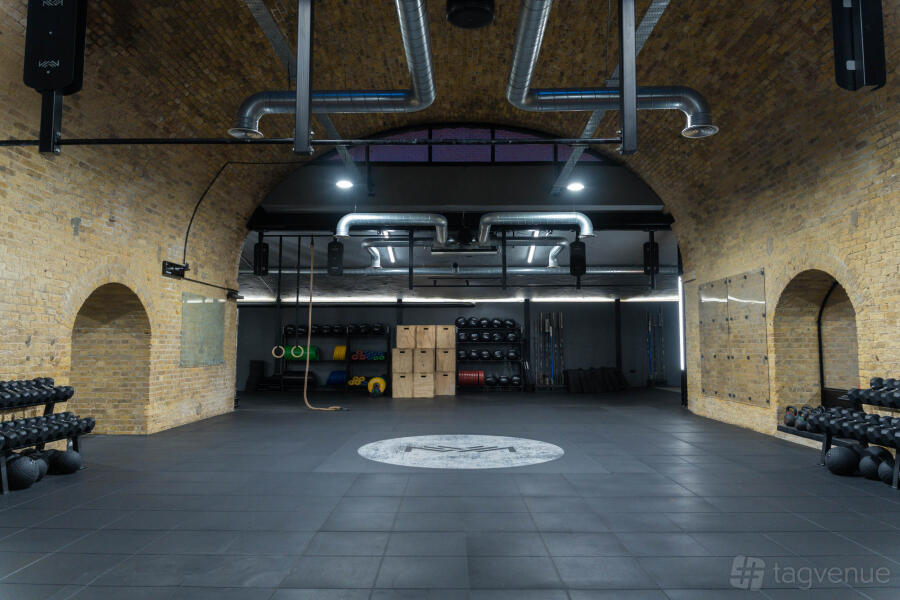 Arch 2 at CrossFit Putney