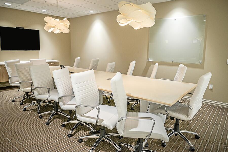 Large Conference Room Large Conference Room