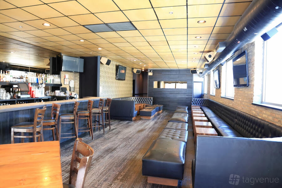 Standard Bar & Grill Standard Bar & Grill