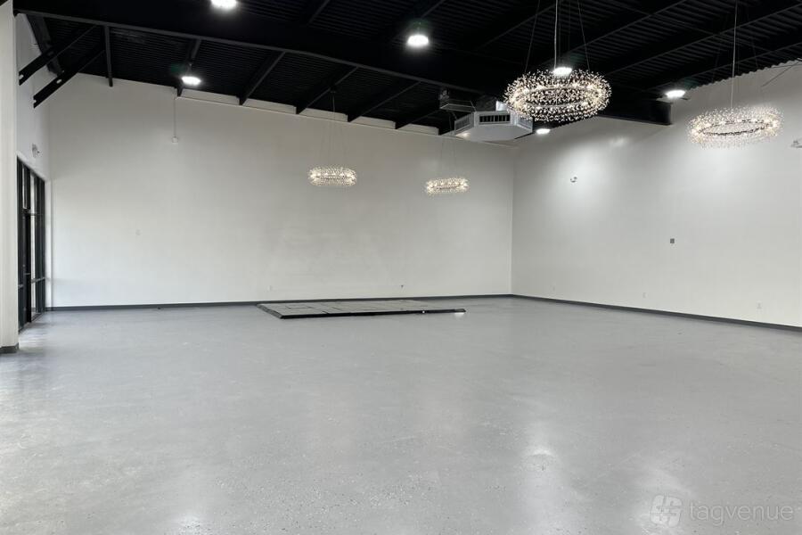 BLuxxx Events & Rentals BLuxxx Events & Rentals