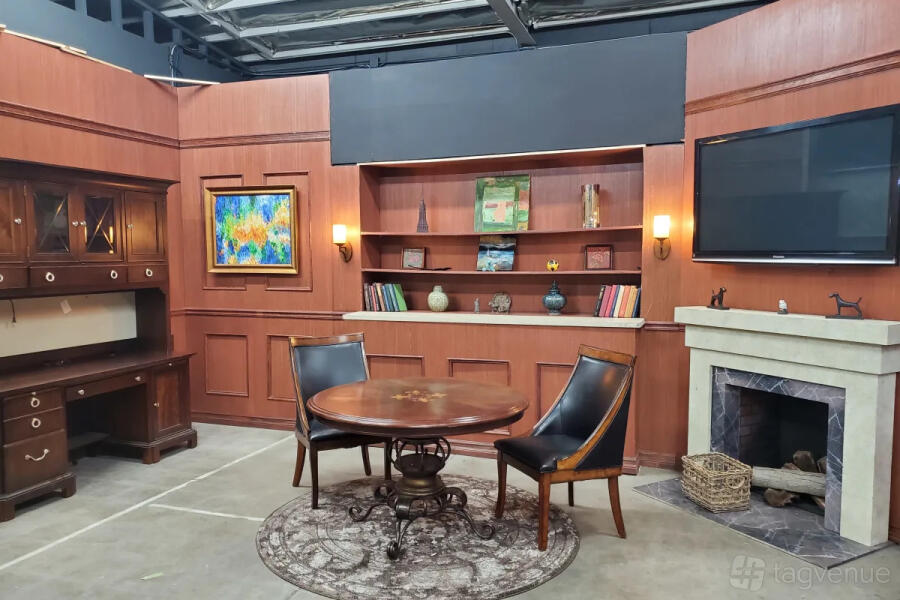 Larry King's Set at