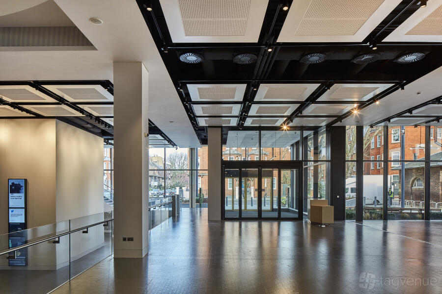 Foyer Foyer